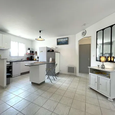 Villa Br000-h28 4 Pieces 6 Couchages Sur Brétignolles-sur-Mer