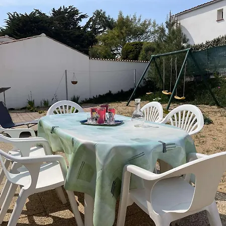 Br000-h28 4 Pieces 6 Couchages Sur Villa